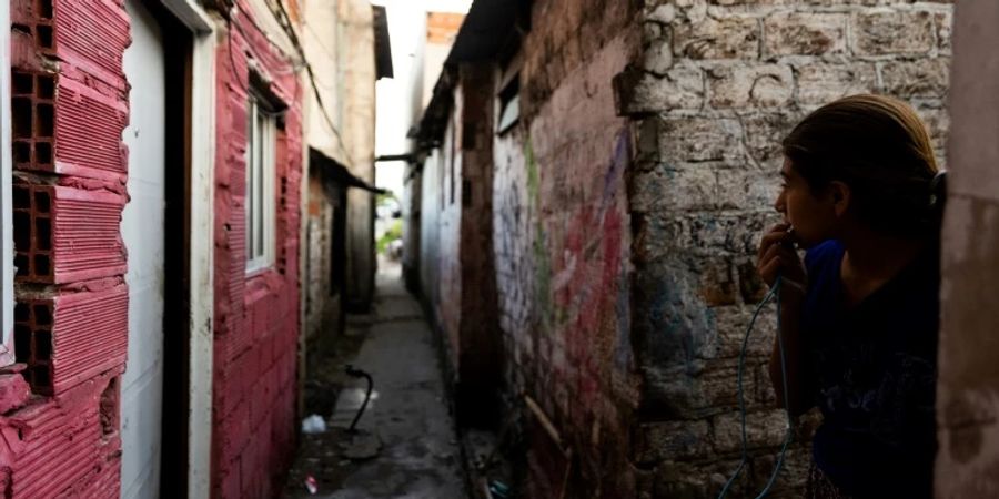 Gasse in Armenviertel von Buenos Aires