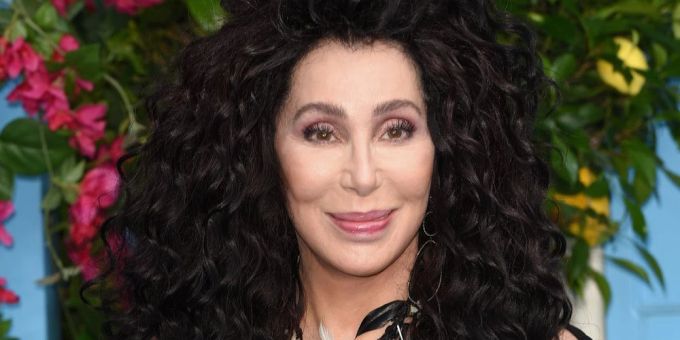 Cher hält sich auch mit 75 Jahren noch fit. cher