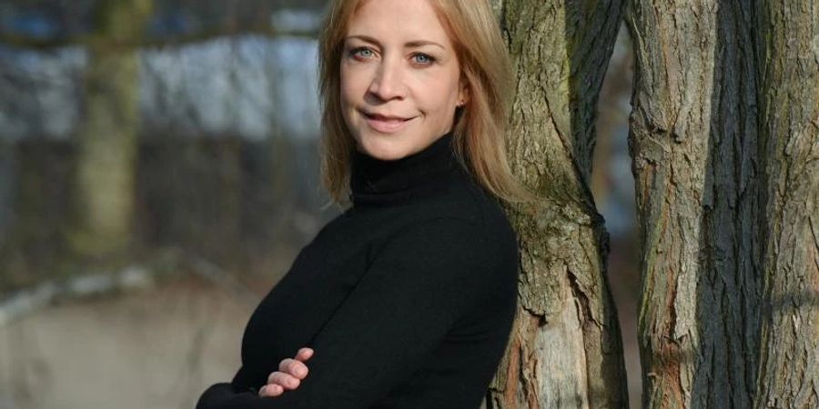 Schauspielerin Annika Ernst hat sich verliebt. Foto: Jens Kalaene/dpa-Zentralbild/ZB