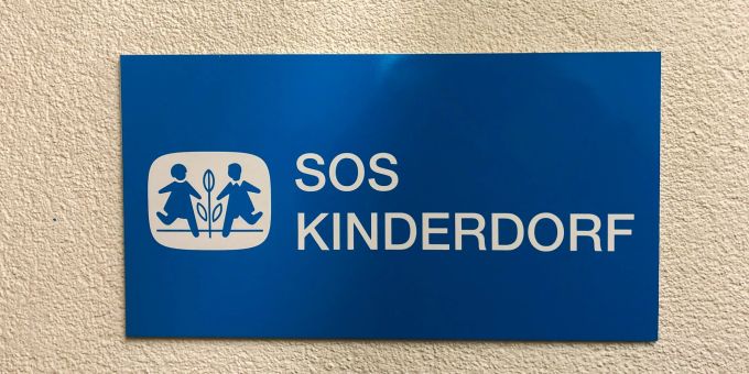 Das Logo des SOS-Kinderdorf Schweiz. sos-kinderdorf