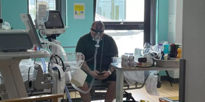 Er zeigte Reue - Selbsternannter Impf-Skeptiker (†34) stirbt an Corona