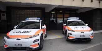 St. Gallen SG - Fahrunfähiger blockiert mit Auto den Rosenbergtunnel
