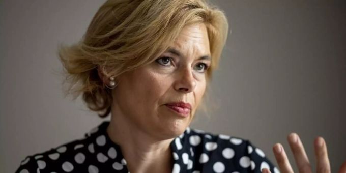 Landwirtschaftsministerin Julia Klöckner appelliert an die Verbraucher: «Lieber weniger, dafür höherwertiges Fleisch (kaufen)». Foto: Fabian Sommer/dpa Landwirtschaftsministerin Julia Klöckner appelliert an die Verbraucher: «Lieber weniger, dafür höherwertiges Fleisch (kaufen)». Foto: Fabian Sommer/dpa