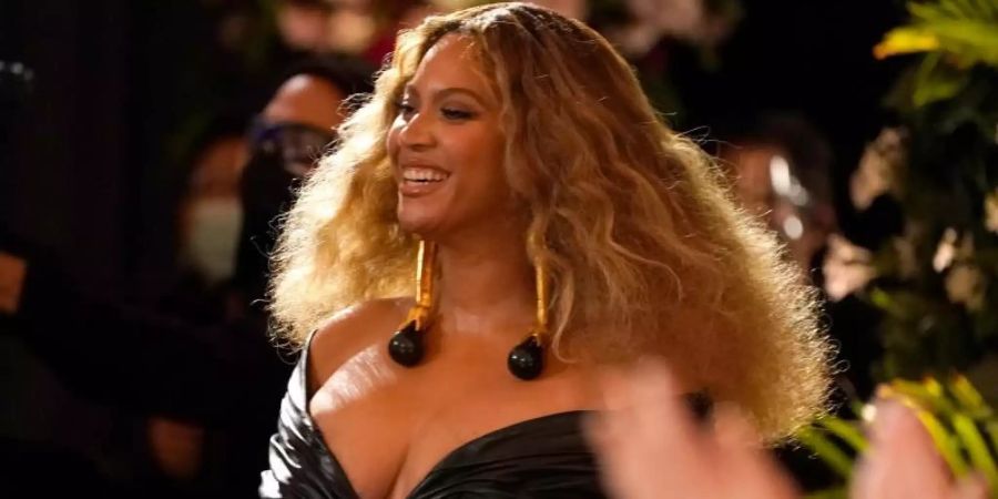 Beyonce wird 40. Per Video haben Hollywoodstars, Musiker, Sportler, Politiker und sogar Amerikas First Lady der Pop-Ikone Beyoncé gratuliert. Foto: Chris Pizzello/Invision/AP/dpa