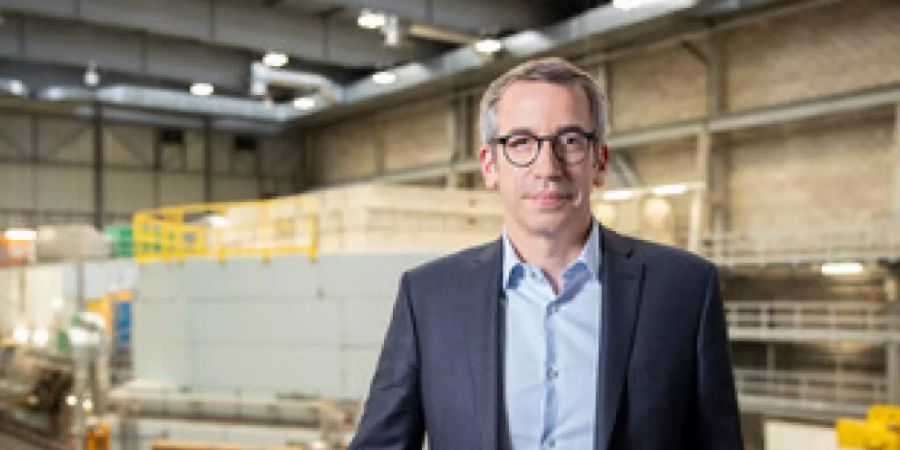 Christian Rüegg, Direktor des Paul Scherrer Instituts PSI, will unter anderem die Verarbeitung der gewaltigen Datenmengen, die an den Grossforschungsanlagen entstehen, in einem eigenen Forschungsbereich optimieren (Foto: Scanderberg Sauer Photography)