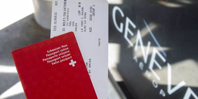 Wie der Bundesrat verzichtet auch das Parlament auf die Einführung einer Flugticketabgabe. (Symbolbild) Wie der Bundesrat verzichtet auch das Parlament auf die Einführung einer Flugticketabgabe. (Symbolbild)