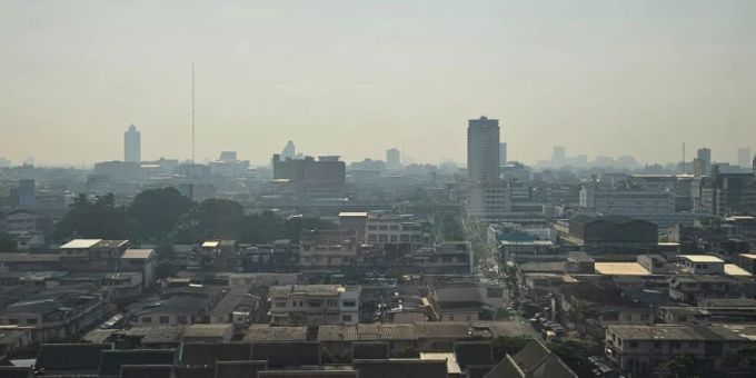 «Hals kratzt» - So erlebt der Zürcher Elias (23) Gift-Smog in Thailand