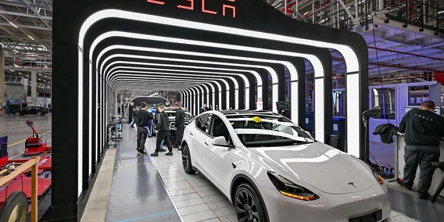 Beim Import von Neuwagen in die Schweiz unterschreitet Tesla die CO2-Grenzwerte.