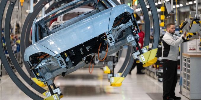 Stuttgart - Kluft zwischen Zulieferern und Automobilherstellern wächst