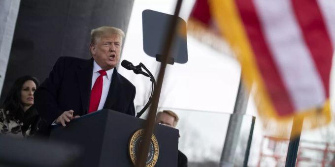 Donald Trump bei seinem Auftritt bei der «March for Life»-Kundgebung. donald trump abtreibung kundgebung