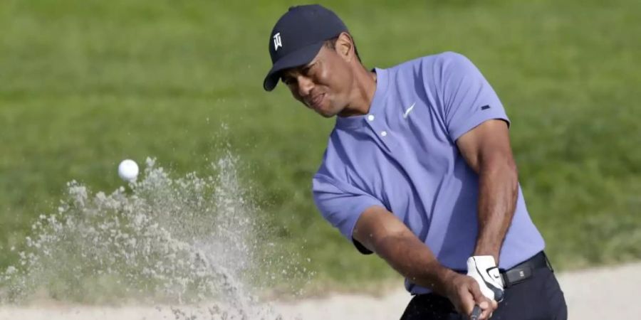 Tiger Woods startete mit einer 69er-Runde in die Farmers Insurance Open. Foto: Alex Gallardo/AP/dpa