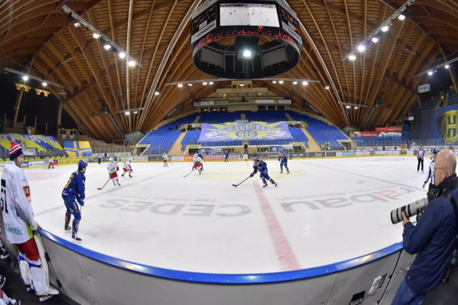 Zum Ende der Qualifikation hat der HCD bereits leeren Rängen gespielt.