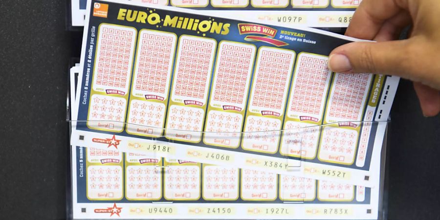 Ein Gewinner aus Portugal strich bei der Lotterie Euromillions am Freitagabend umgerechnet über 100 Millionen Franken ein. (Symbolbild)