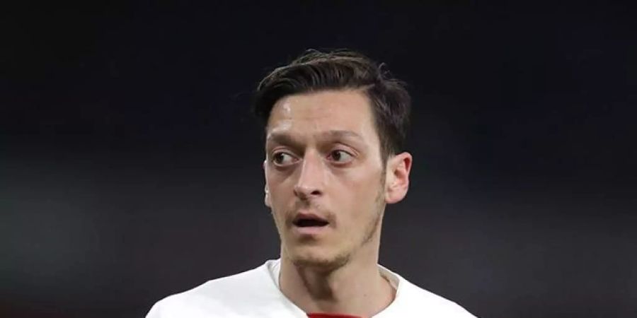 mesut özil