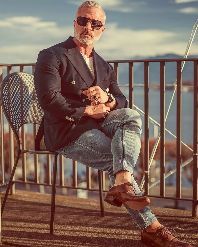 Mit Eleganz Mit Eleganz