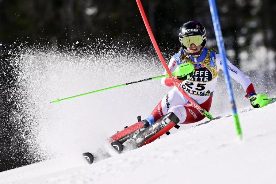 Camille Rast liegt auf Zwischenrang sechs.