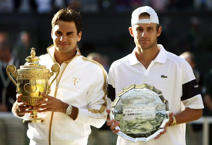 Ein Jahr nach der Finalpleite gegen Nadal gewinnt Federer 2009 erneut das prestigeträchtige Rasenturnier. Zum dritten Mal zieht Roddick im Wimbledon-Final gegen ihn den kürzeren.