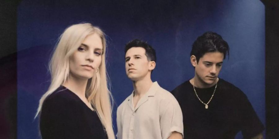 Hannah Reid (Gesang), Dan Rothman (Gitarre) und Dot Major (Drums, Electronics) sind London Grammar. Foto: Alexandra Waespi/Universal Music/dpa