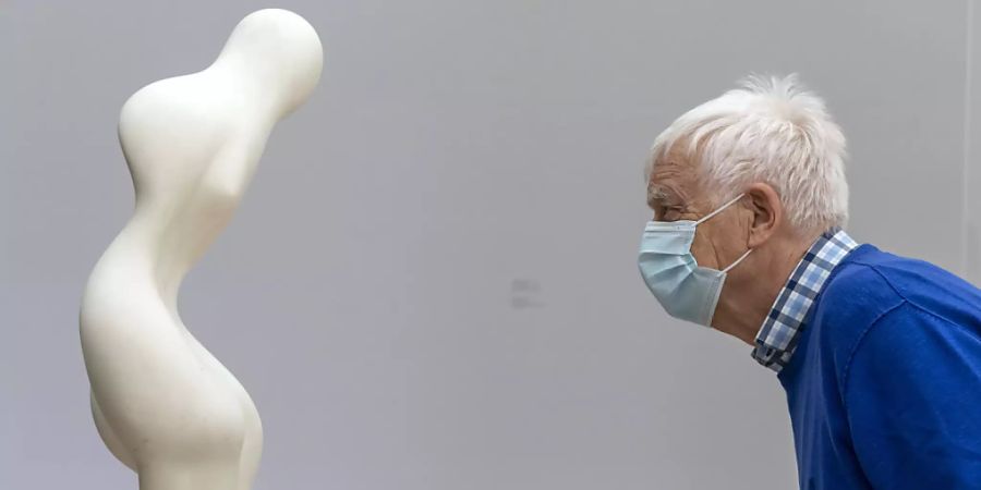 Seit dieser Woche sind Besuche in Museen und in Zoos wieder erlaubt. Am Freitag sind dem Bundesamt für Gesundheit 1222 neue Ansteckungen mit dem Coronavirus gemeldet worden.