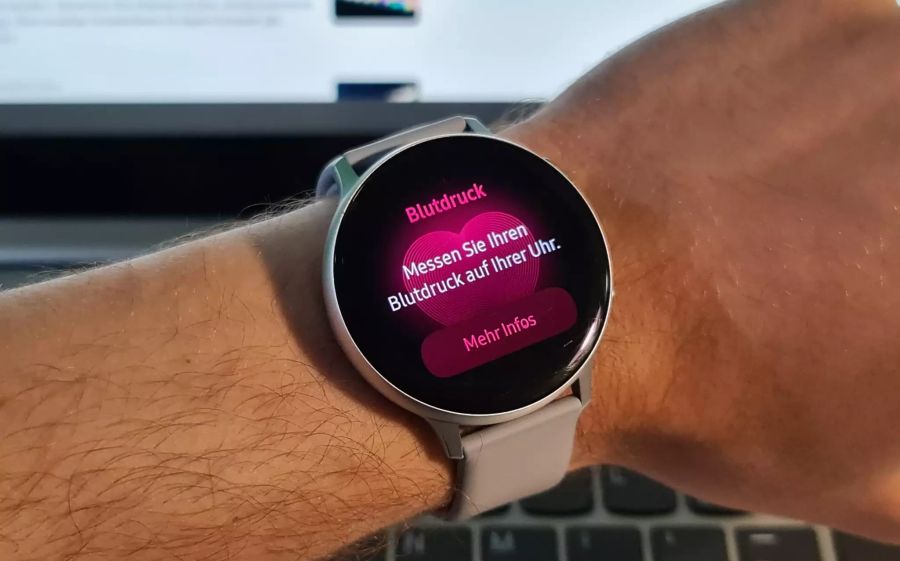 Samsung Galaxy Watch EKG