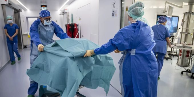 Angestellte in der Transplatationsabteilung des Universitätsspitals Genf. Unispital Genf