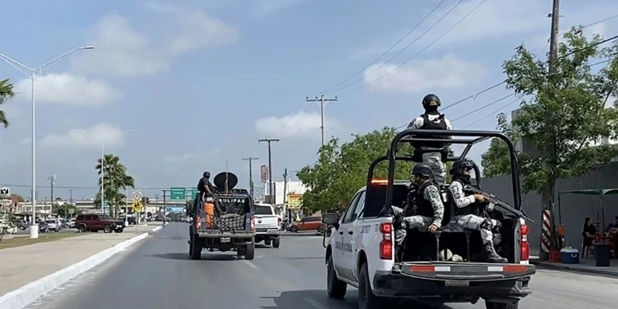 Militärfahrzeuge in Metamoros, Mexiko