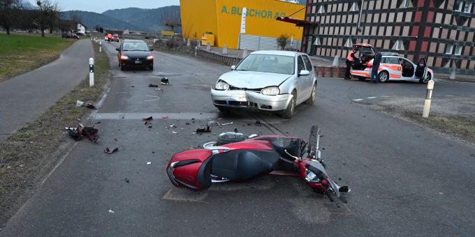 Altstätten: Autolenker übersieht Motorrad Altstätten: Autolenker übersieht Motorrad