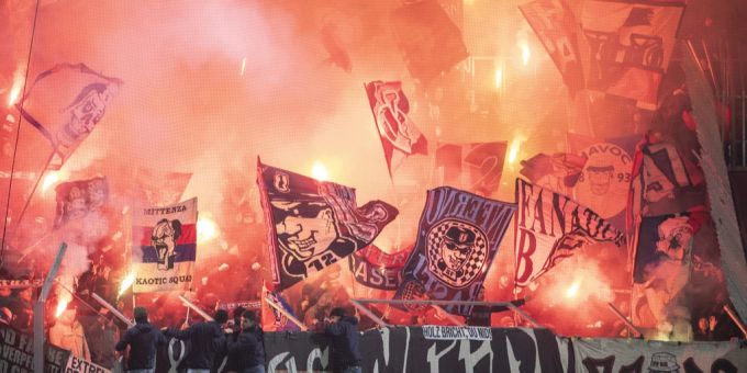 Fan-Randale - Vereine können selbst personalisierte Tickets einführen