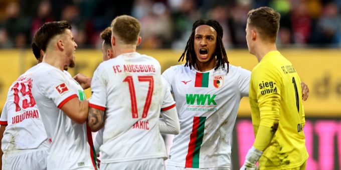 Bundesliga-Proteste - Penalty-Bock – RB stolpert über Mbabu & Vargas