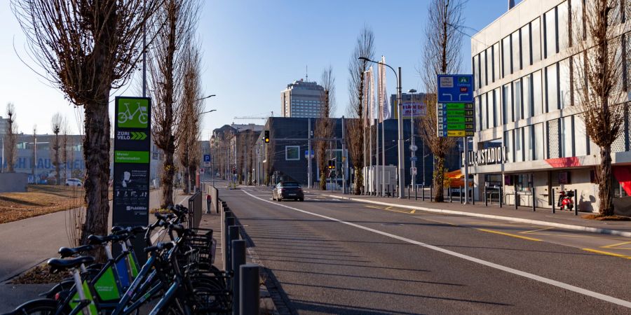 Die Wallisellenstrasse in Zürich Oerlikon.