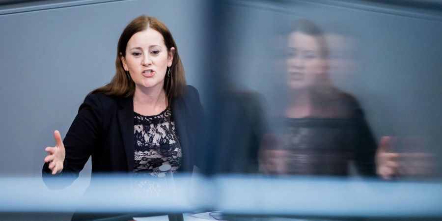 Linken-Chefin Janine Wissler im Bundestag.