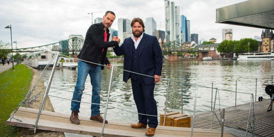 Die Schauspieler Wanja Mues (l) als Leo Oswald und Antoine Monot, Jr. als Benni Hornberg ermittelten wieder einmal im Team.