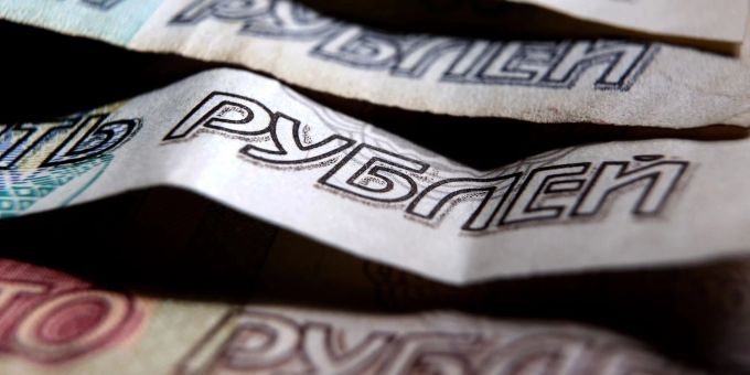 Der russische Rubel hatte diese Woche einen neuen Tiefpunkt seit März 2022 erreicht. (Symbolbild) Rubel