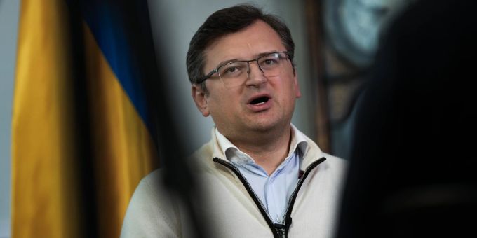 Der russische Aussenminister Dmytro Kuleba. russland fake anrufer