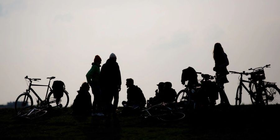 Die Idee, nach der Schulzeit ein Jahr lang im Sozialbereich arbeiten zu müssen, hat besonders bei den Jugendlichen selbst an Zustimmung gewonnen.