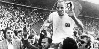 Trauer um Legende
                              - DFB-Ehrencaptain Uwe Seeler (†85)
                              gestorben