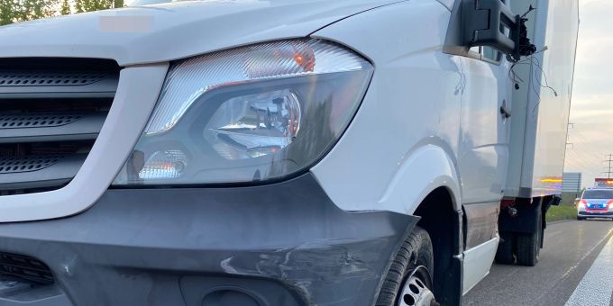 Der Lastwagenfahrer wurde nicht verletzt. Der Lastwagenfahrer wurde nicht verletzt.