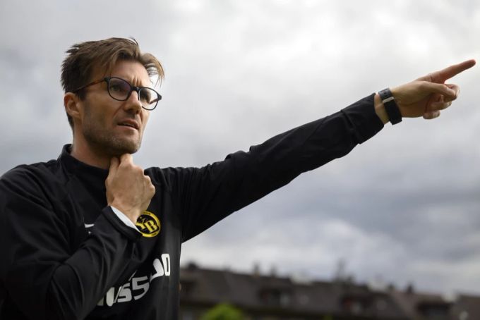 Raphael Wicky beerbt bei YB Matteo Vanetta. Wicky
