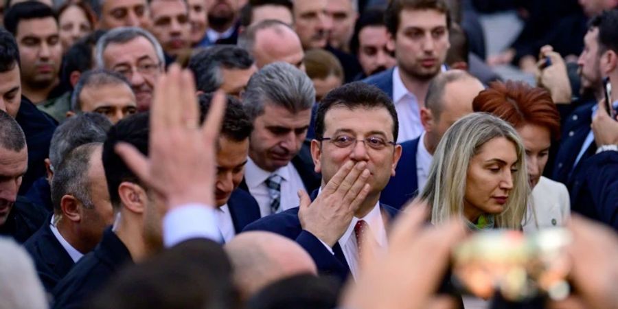 Imamoglu bei der Kundgebung in Istanbul