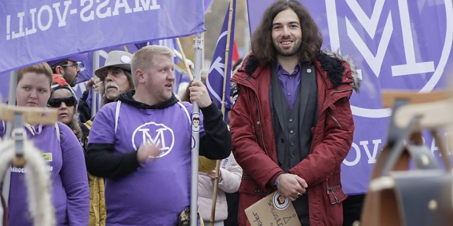 Möchte zum dritten Mal das Referendum gegen das Covid-Gesetz respektive die Verlängerung der Coronamassnahmen ergreifen: Nicolas Rimoldi von der Bürgerbewegung «Mass-voll!». (Archivbild)