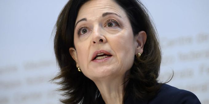 «Die Spitaldichte ist zu hoch in der Schweiz», sagte die Präsidentin des Spitalverbands H+, Regine Sauter, im Interview mit den «Schaffhauser Nachrichten». Die Spitalplanung der Schweiz müsse grossräumig gedacht werden. (Archivbild) «Die Spitaldichte ist zu hoch in der Schweiz», sagte die Präsidentin des Spitalverbands H+, Regine Sauter, im Interview mit den «Schaffhauser Nachrichten». Die Spitalplanung der Schweiz müsse grossräumig gedacht werden. (Archivbild)