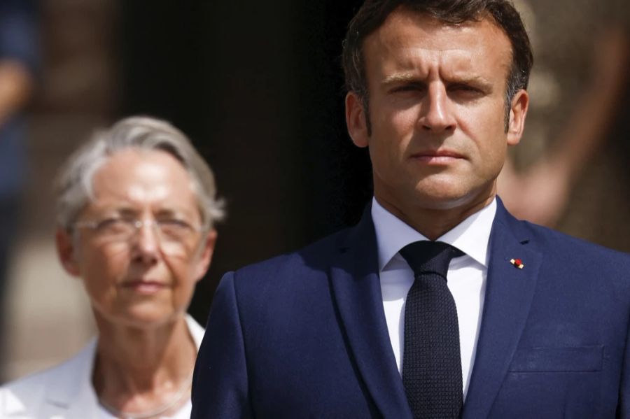 Emmanuel Macron Elisabeth Borne