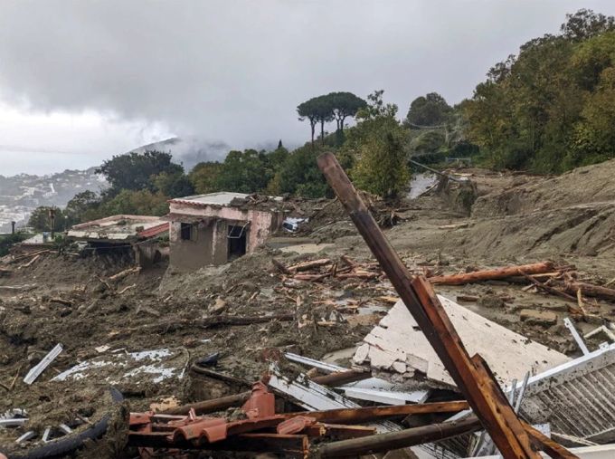 Auf der italienischen Insel Ischia richteten starke Unwetter grosse Schäden an. ischia