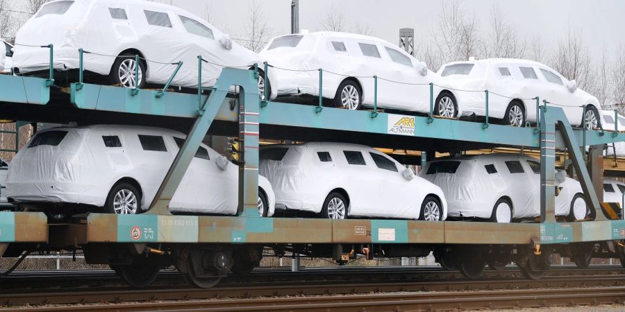Der Verband der Automobilindustrie (VDA) rechnet für das laufende Jahr mit rund 2,7 Millionen Neuwagen in Deutschland.
