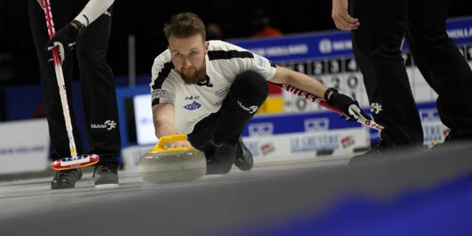 Yannick Schwaller und sein Team reagieren an der EM im Curling auf die erste Niederlage. Curling
