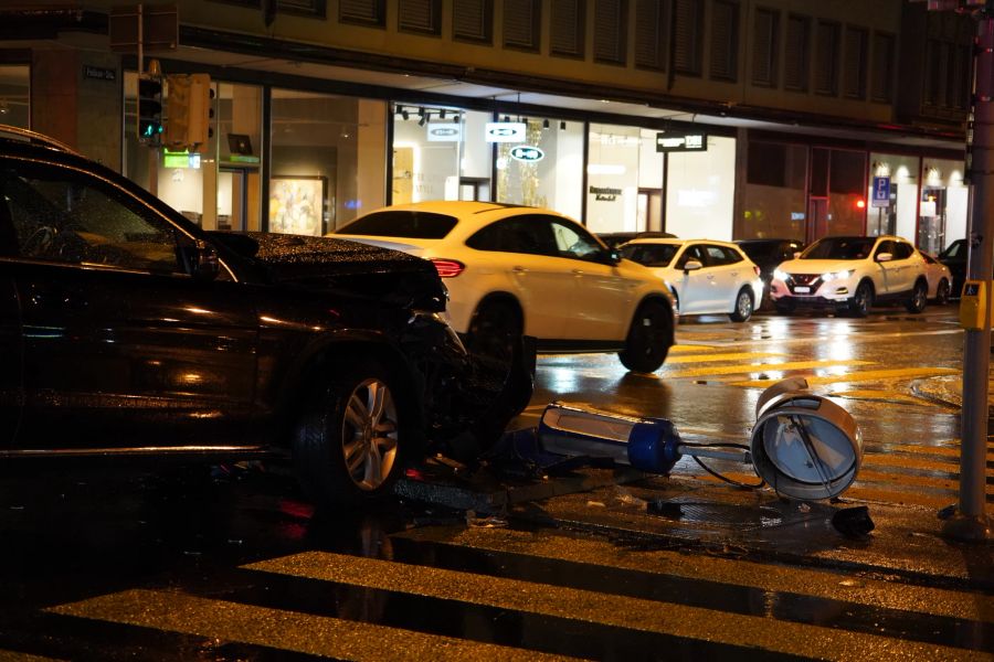 Der Verkehr musste kurzzeitig umgeleitet werden.