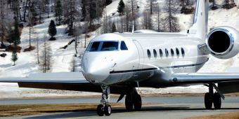 privatjet davos greenpeace