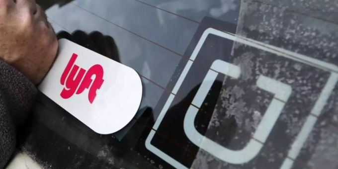 Gratis Fahrten für guten Zweck: Uber und Lyft fahren Passagiere gratis zu ihren Impf-Terminen. (Archivbild) Uber und Lyft impfung