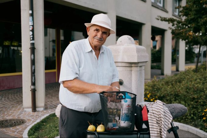 Haziraj hat Birnen gesammelt.