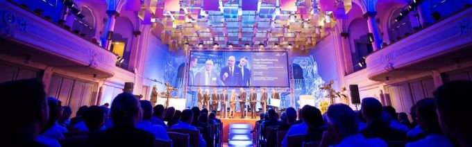 Am WTT Young Leader Award werden aussergewöhnliche Studentenleistungen prämiert. WTT Young Leader Award